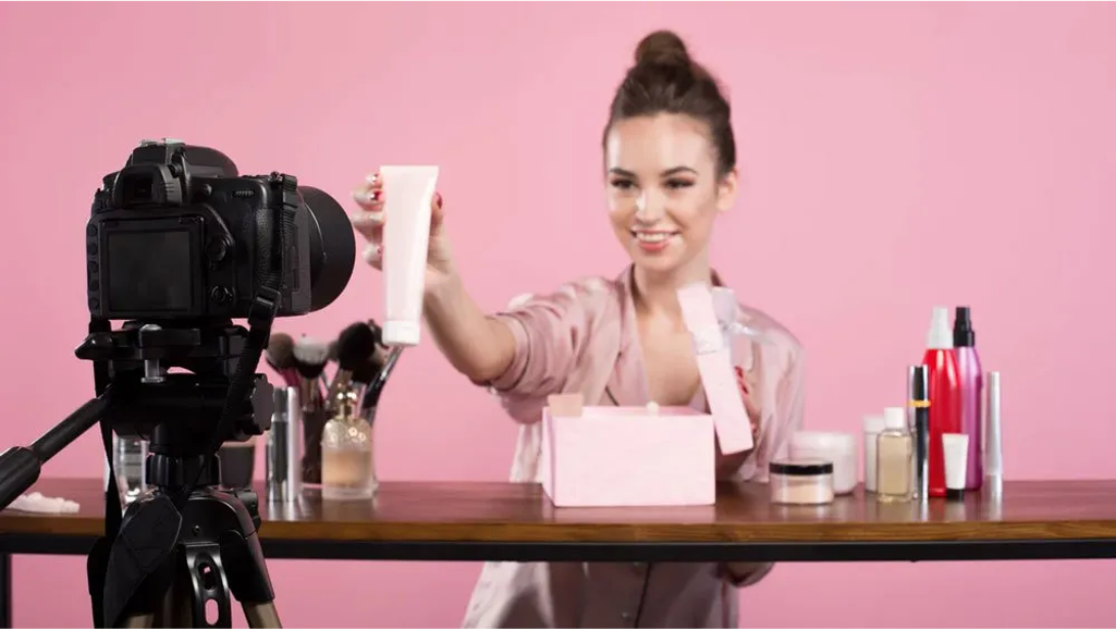 Youtubers, Tiktokers e Influencers: La nueva teletienda más efectiva