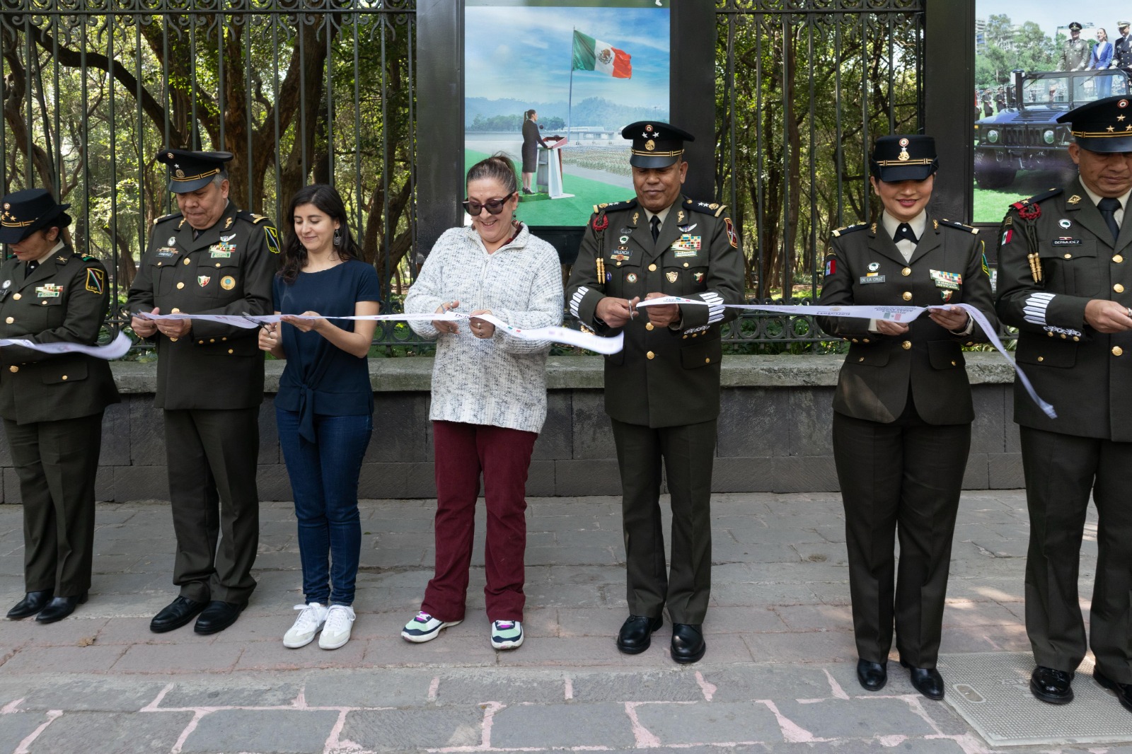 Mujeres en las Fuerzas Armadas: una historia de valentía y liderazgo en Chapultepec