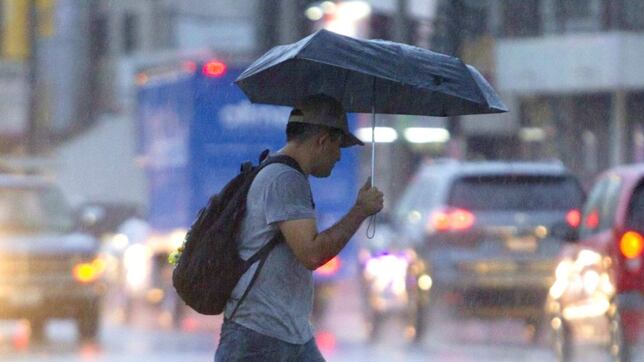 Vientos y Lluvias Aisladas: ¿Qué Nos Espera el Clima Este Jueves en la CDMX?