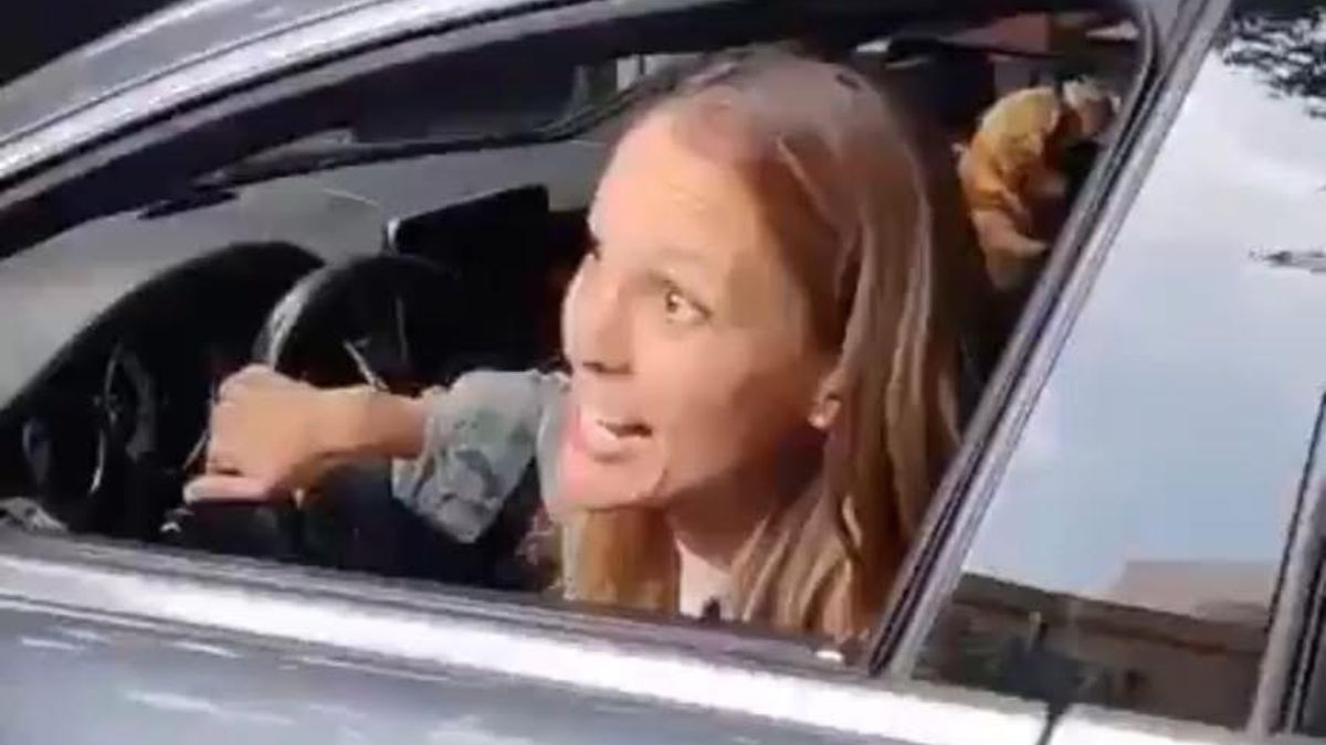 Policía capitalino denuncia agresión racista de mujer extranjera en la Condesa