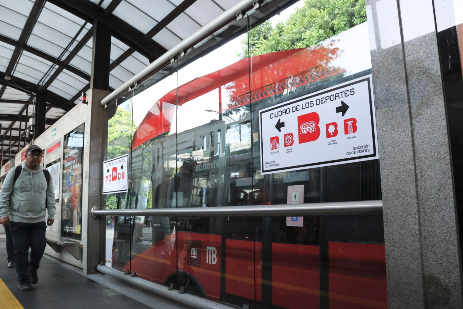 Nuevo símbolo en estación “Ciudad de los Deportes” del Metrobús tras prohibición de corridas de toros