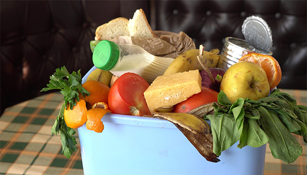 El planeta tira un tercio de su comida: el alarmante costo ambiental y social del desperdicio de alimentos