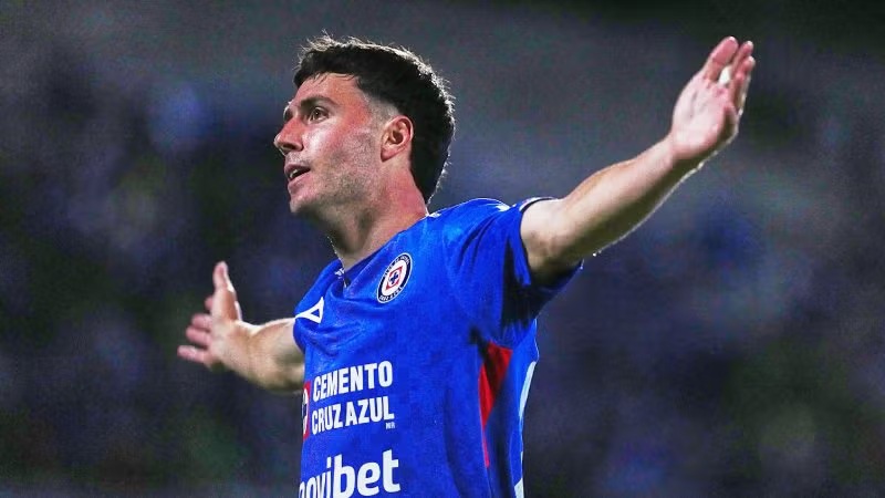 Cruz Azul da vuelta al marcador y vence a Juárez en un partidazo
