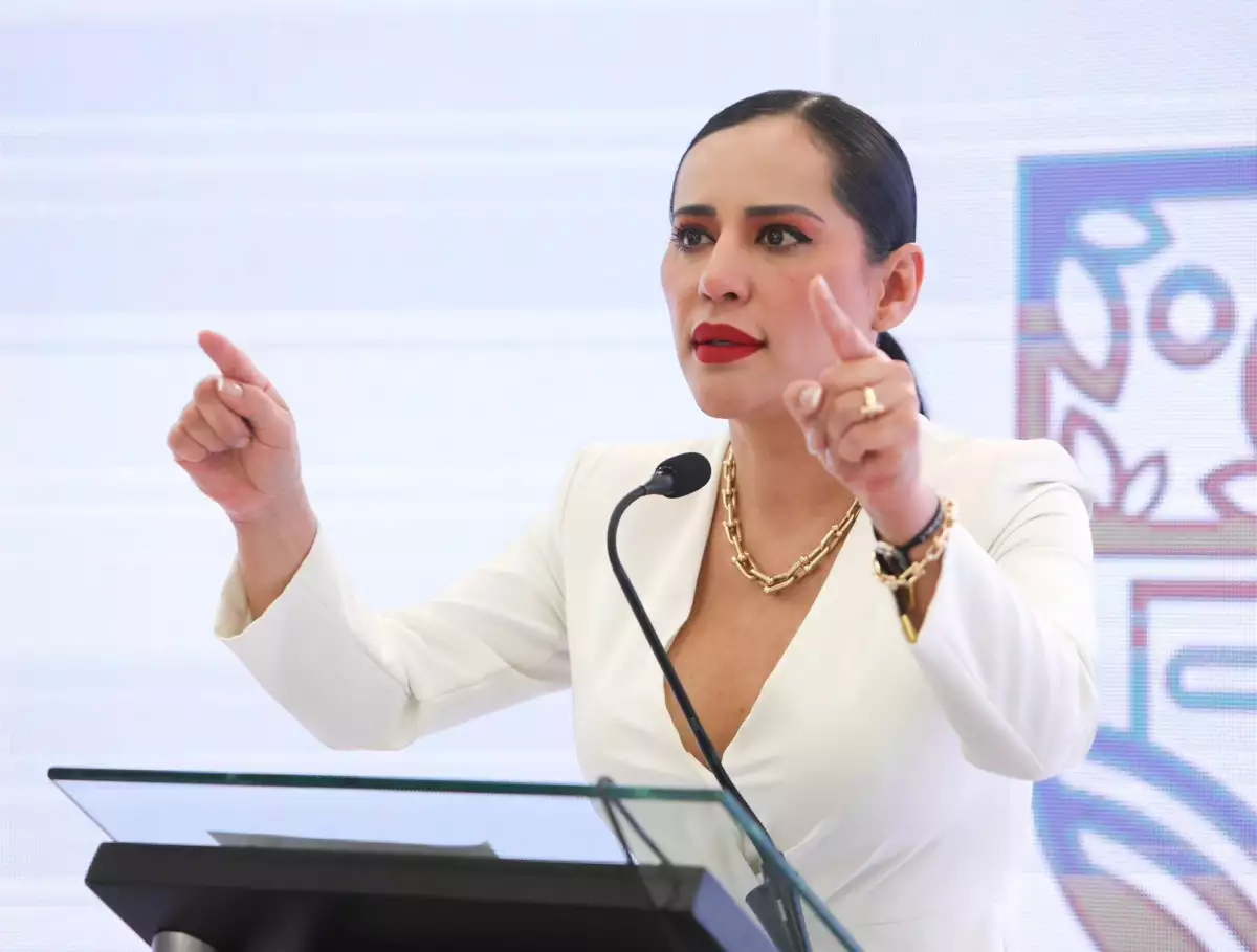 Sandra Cuevas y C4 Jiménez: choque público tras la tragedia en rodada de motos