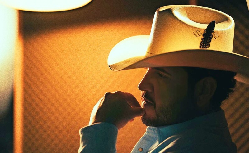 Edén Muñoz inaugura YouTube Music Nights en México con concierto exclusivo