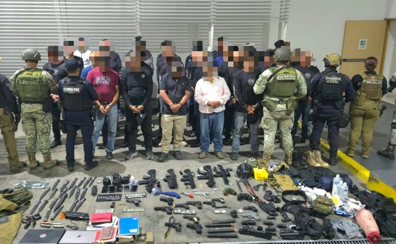 Arrestan a 38 de La Luz del Mundo en Michoacán por armas y campamento táctico
