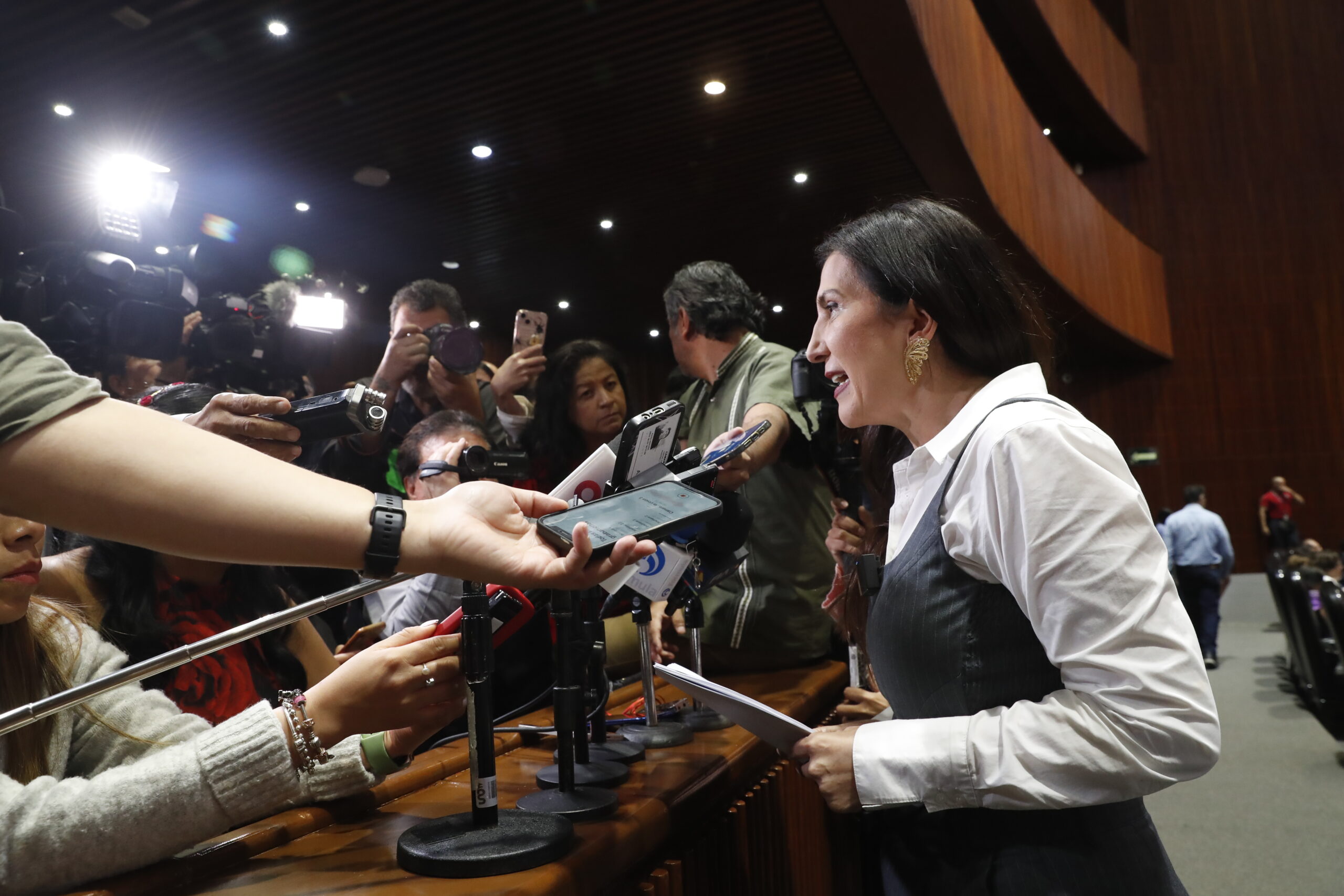 Kenia López impulsa aumentar penas hasta 20 años por usar a menores en delitos