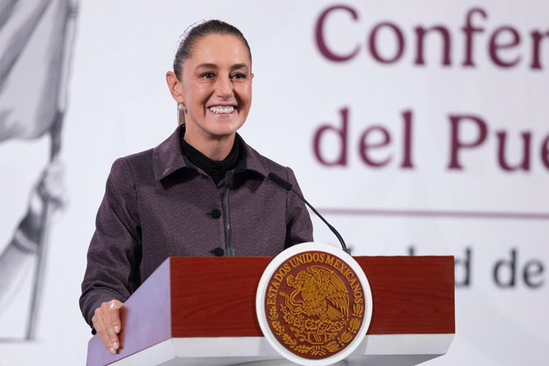 Descarta Sheinbaum amenazas de bomba en la UNAM