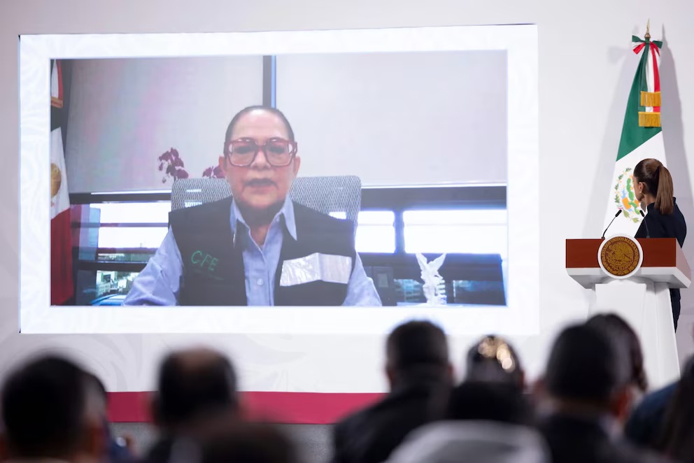 CFE logra restablecer 92% de la electricidad en zonas afectadas por lluvias