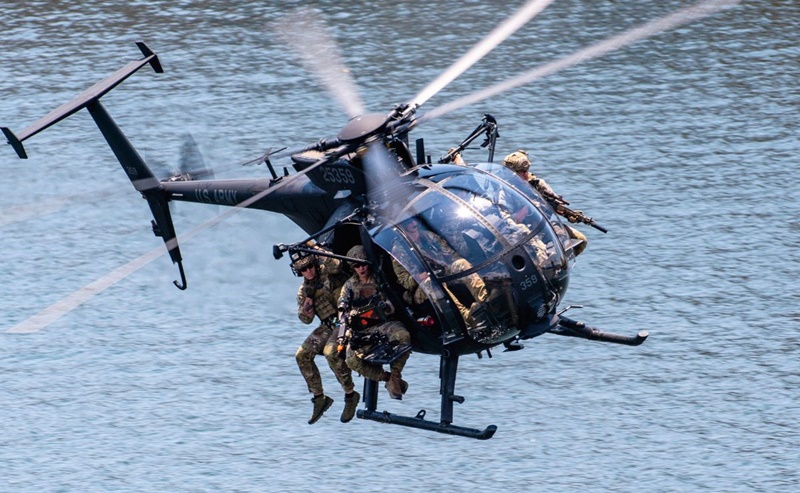 Helicópteros de EE.UU. vuelan cerca de costas venezolanas