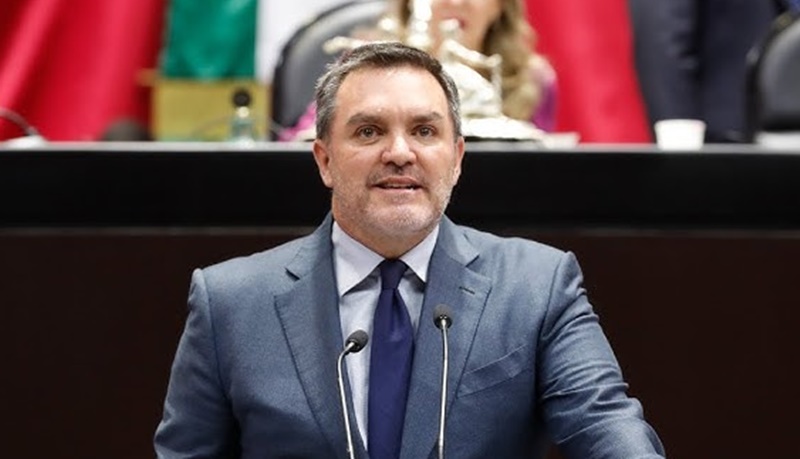 Döring acusa a Fernández Noroña de viajes de lujo y falta de transparencia en Morena