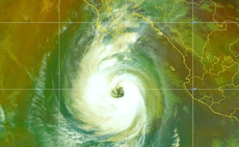 Alerta en BCS: huracán ‘Priscilla’ se intensifica y provoca lluvias fuertes