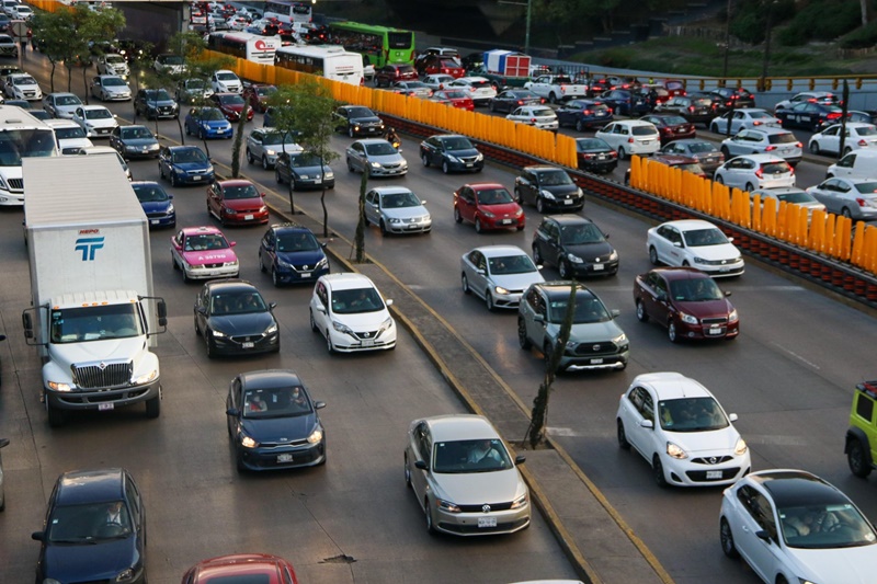 Caos en las calles: marchas colapsan el tráfico capitalino hoy