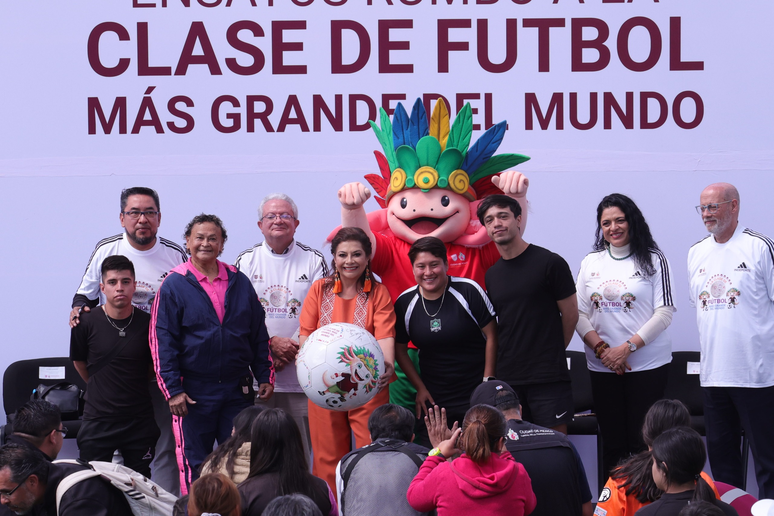 CDMX inicia ensayos para romper Récord Guinness con la Clase de Futbol Más Grande del Mundo rumbo al Mundial 2026