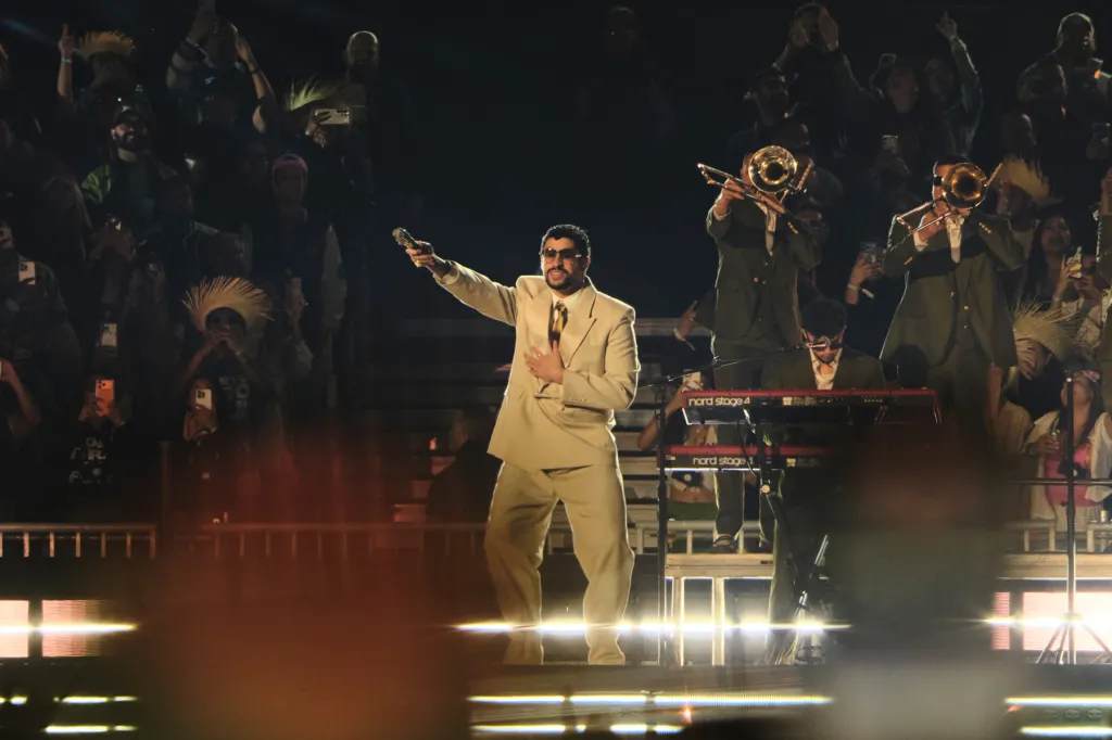 Falso concierto de Bad Bunny en el Zócalo: autoridades capitalinas aclaran el rumor