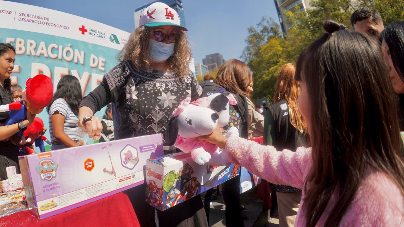 Con Mega Rosca y servicios de salud, CDMX celebra el Día de Reyes en beneficio de miles de familias