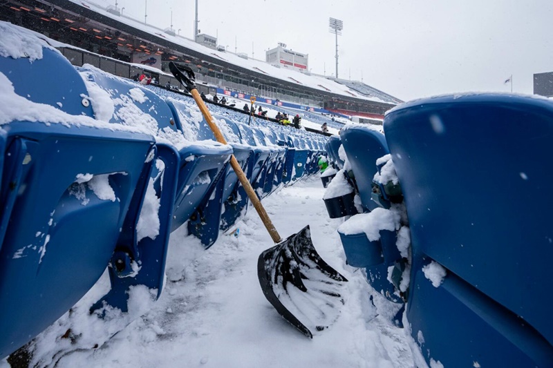 Bills convocan a aficionados para retirar nieve antes del juego ante Jets