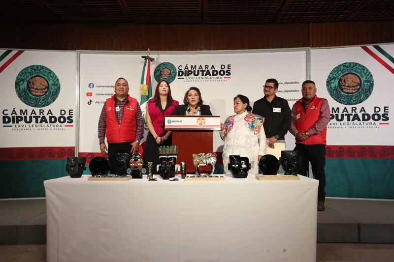 Patricia Galindo impulsa feria de obsidiana en Teotihuacán para artesanos