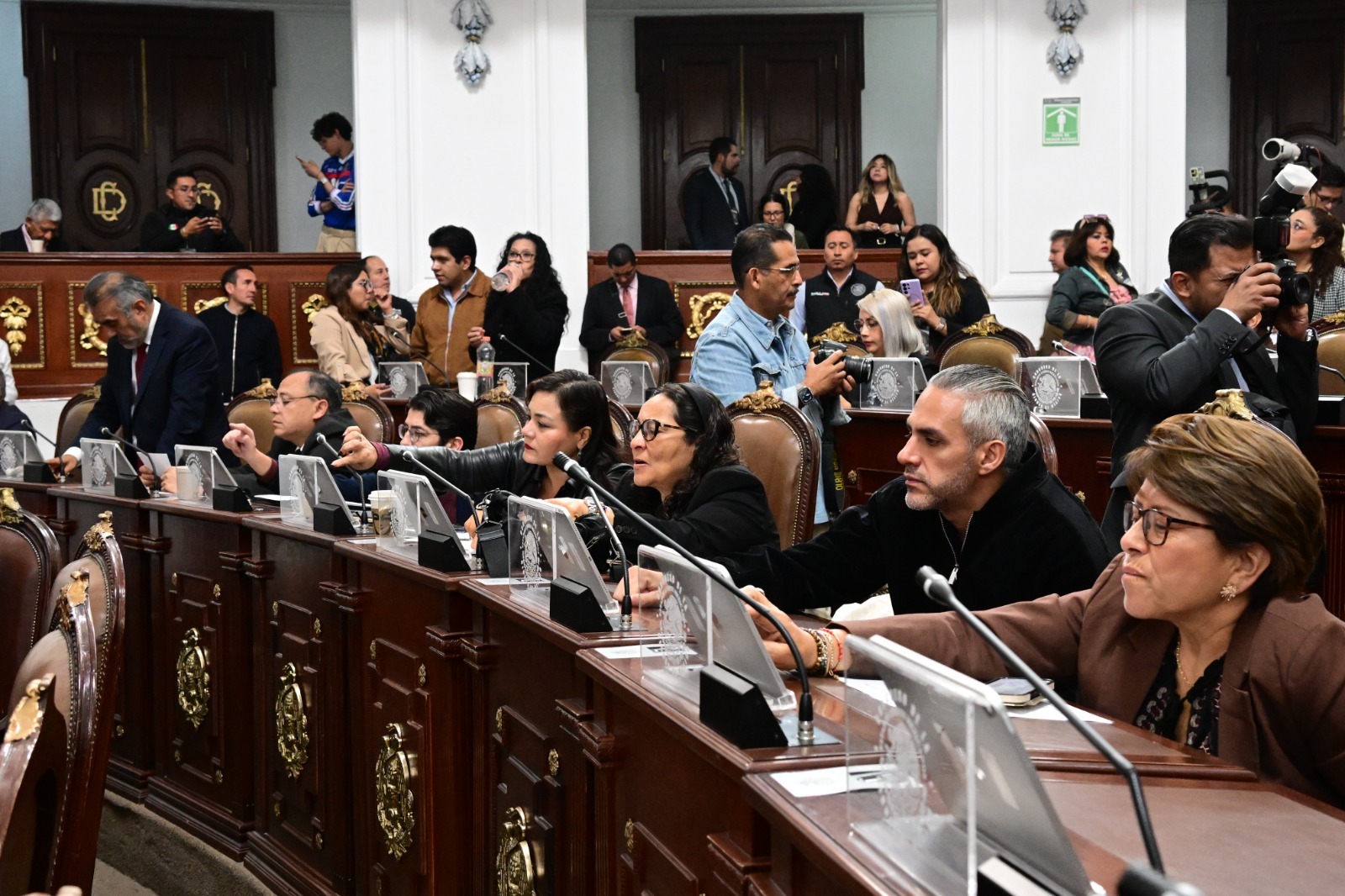 Unanimidad en CDMX para frenar pensiones millonarias en el servicio público