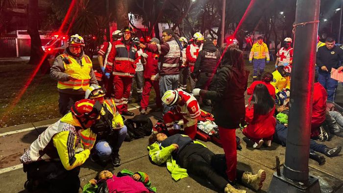 Camioneta de la SOBSE se impacta en Periférico Sur; 12 trabajadores resultan heridos