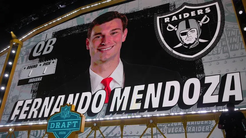 Raiders apuestan por Fernando Mendoza como su nuevo quarterback franquicia