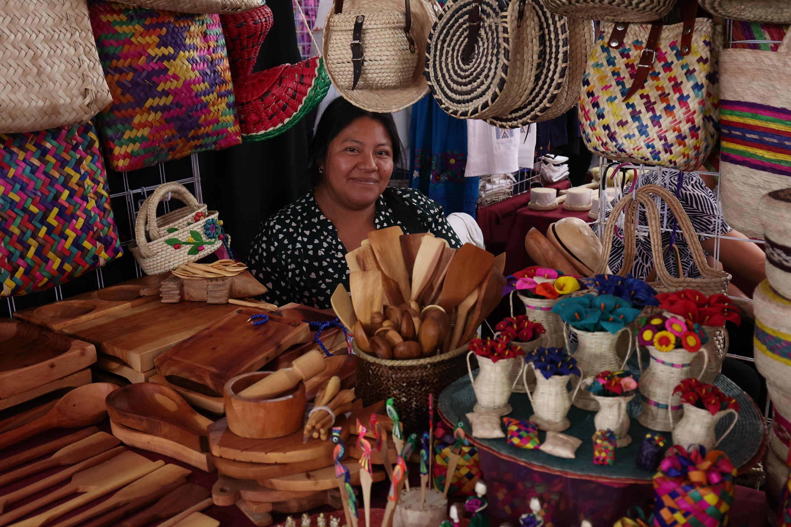 Zócalo se llena de lenguas indígenas: celebración cultural abre discusión sobre discriminación