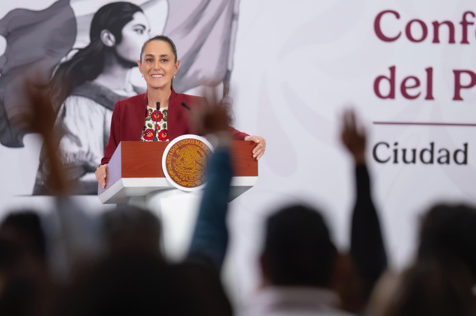 Sheinbaum entre promesas, matices y omisiones sobre la revocación de mandato en jueces