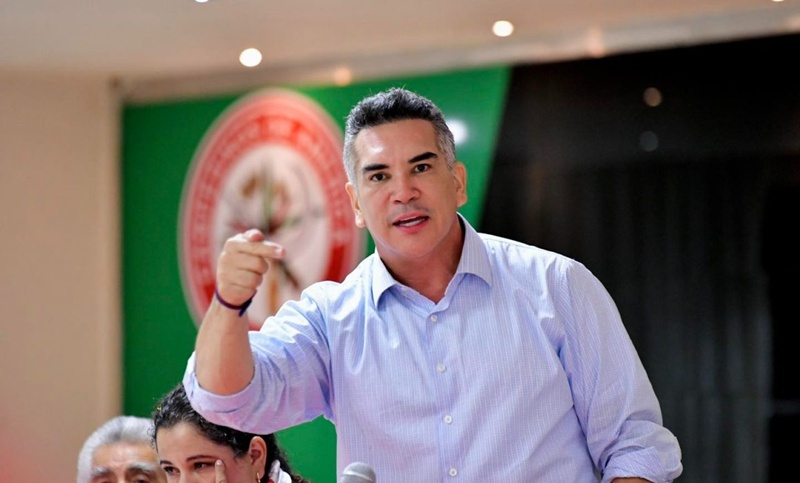 Alito Moreno critica Dos Bocas tras incendio y cuestiona costos