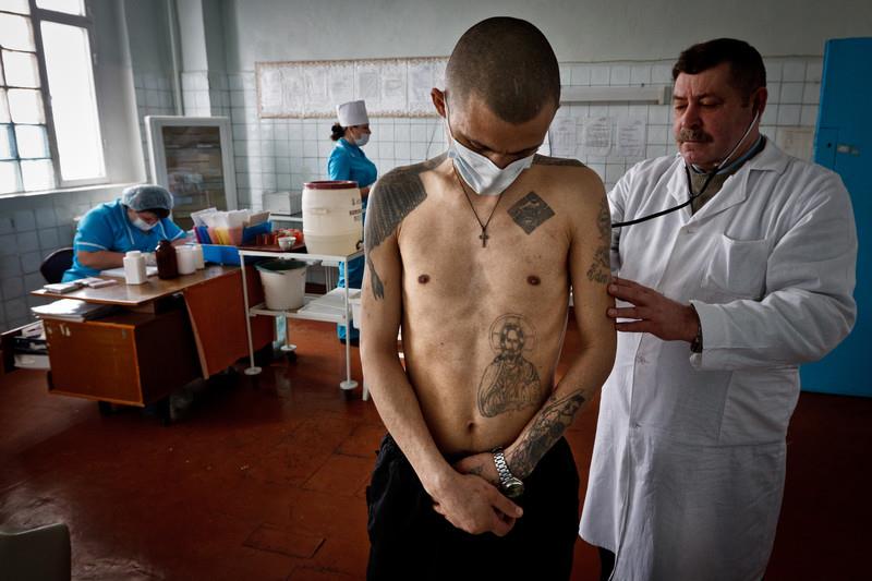 Equipos de rayos X en reclusorios: avance limitado ante crisis estructural en cárceles de CDMX