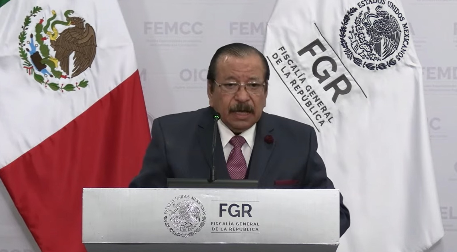 FGR frena detención de 10 mexicanos por fallas en solicitud de EE.UU.